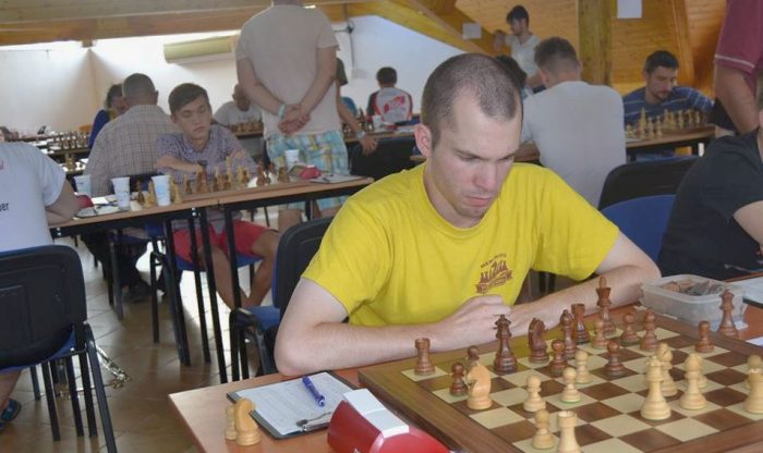 GM Aczel Gergely este fruntaș la Cupa Orașului Tășnad, după patru runde