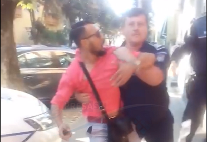 VIDEO. Scandal monstru în fața Poliției Satu Mare! Individ luat pe sus