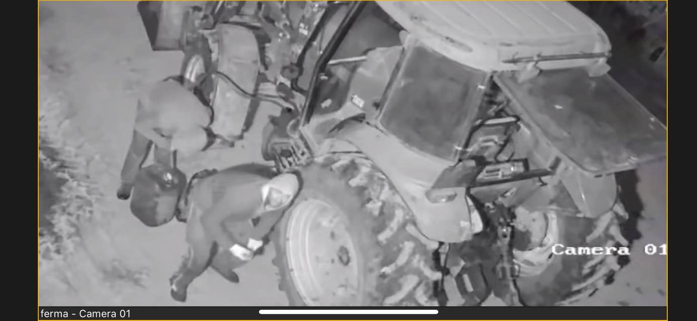 FOTOGALERIE. Cum se fură combustibilul în județ! Tupeu enorm