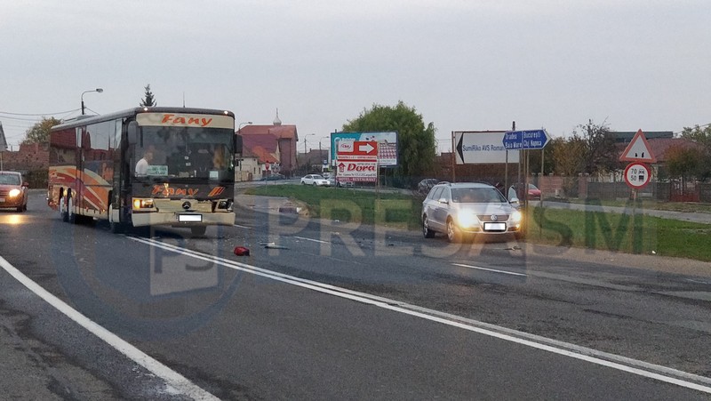 FOTO/VIDEO. Accident în Satu Mare! Un autobuz a lovit o mașină, pe B-dul Lucian Blaga
