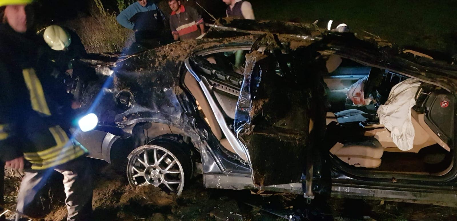 FOTO. Victimele accidentului de la Terebești, în stare gravă! Doi soți la Urgențe