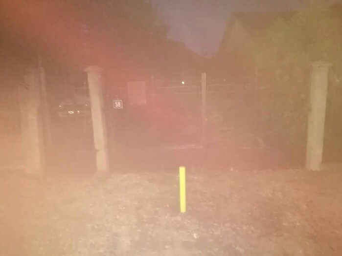 FOTO. Sătmărean "sechestrat" în casă de muncitorii de la gaze, în Satu Mare