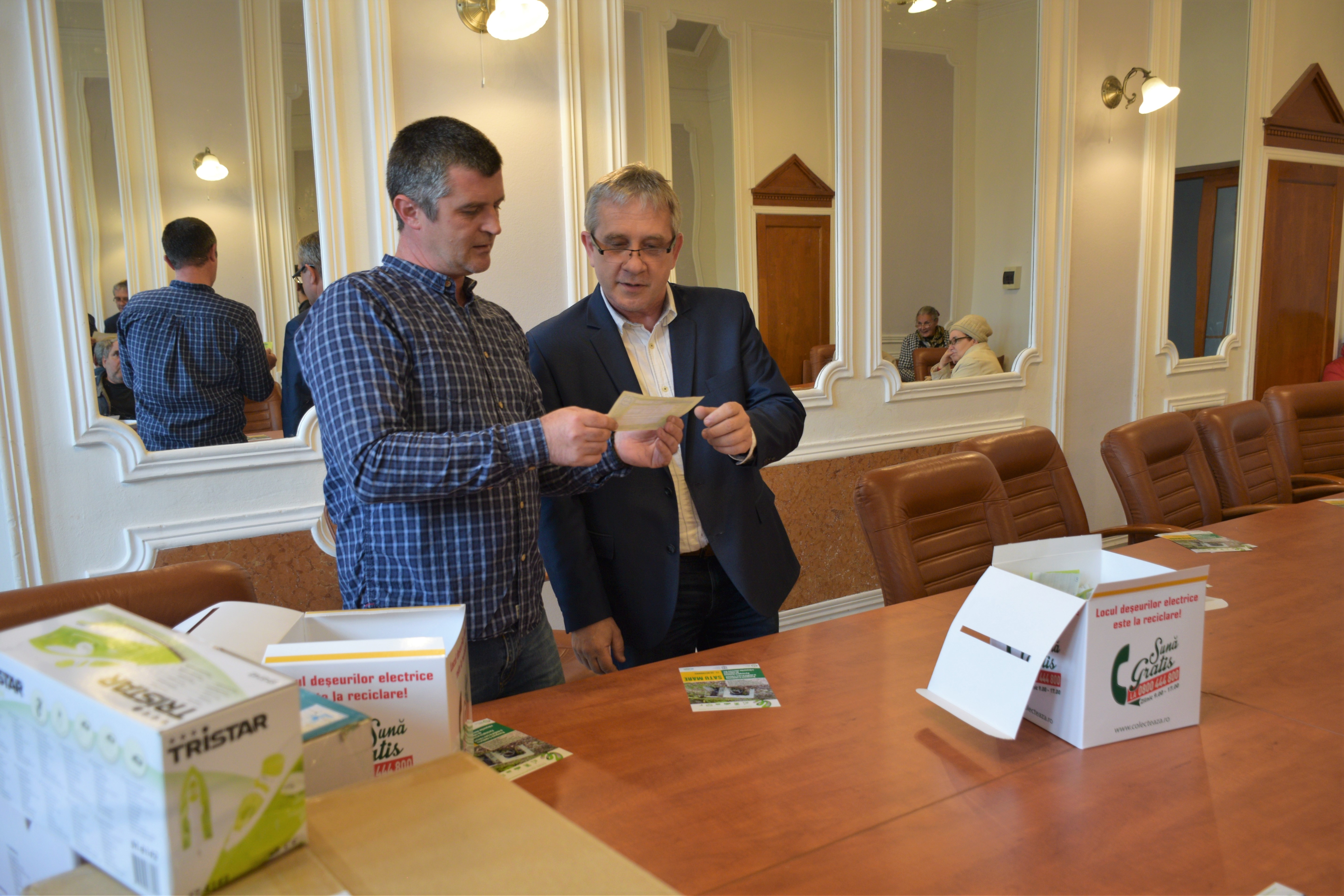 Cine sunt câștigătorii tombolei pentru reciclarea deșeurilor electronice. O viitoare ediție, în decembrie