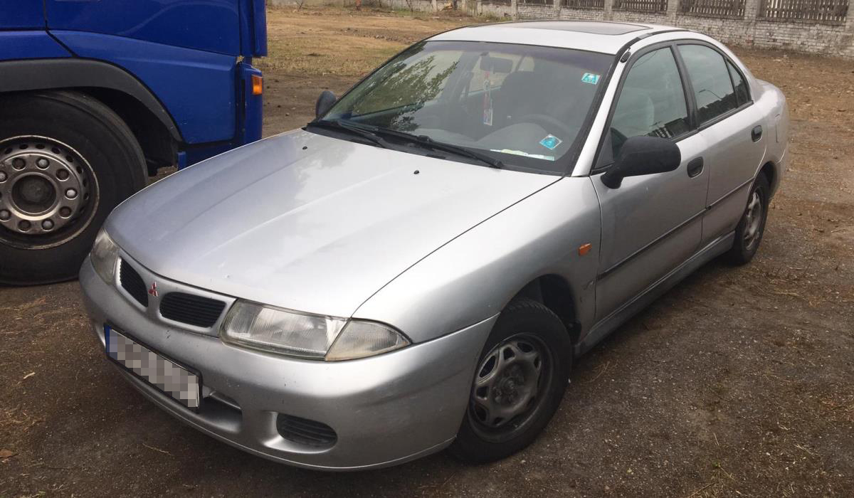 FOTO. Un șofer a devenit pieton în Petea! Polițiștii i-au confiscat mașina