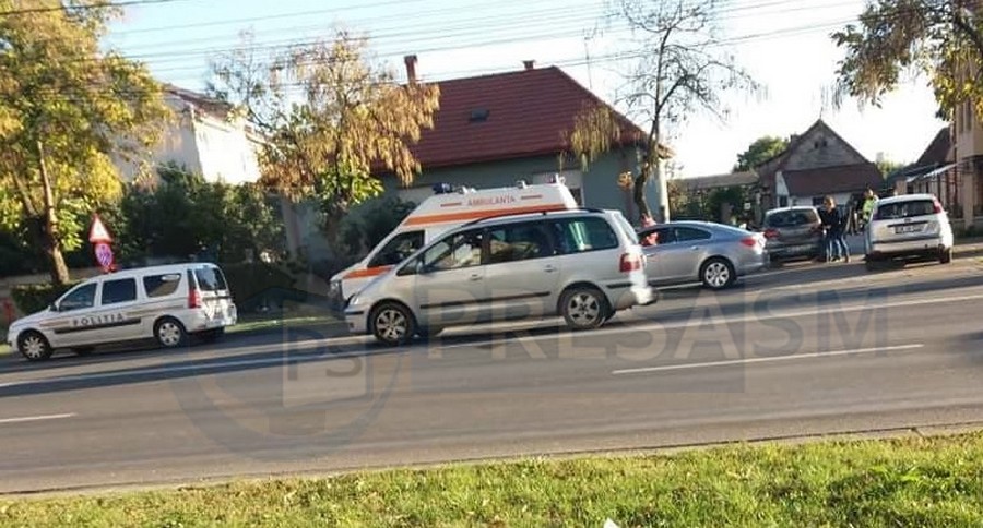 FOTO. Accident rutier în lanț pe Drumul Careiului. Mai multe mașini avariate