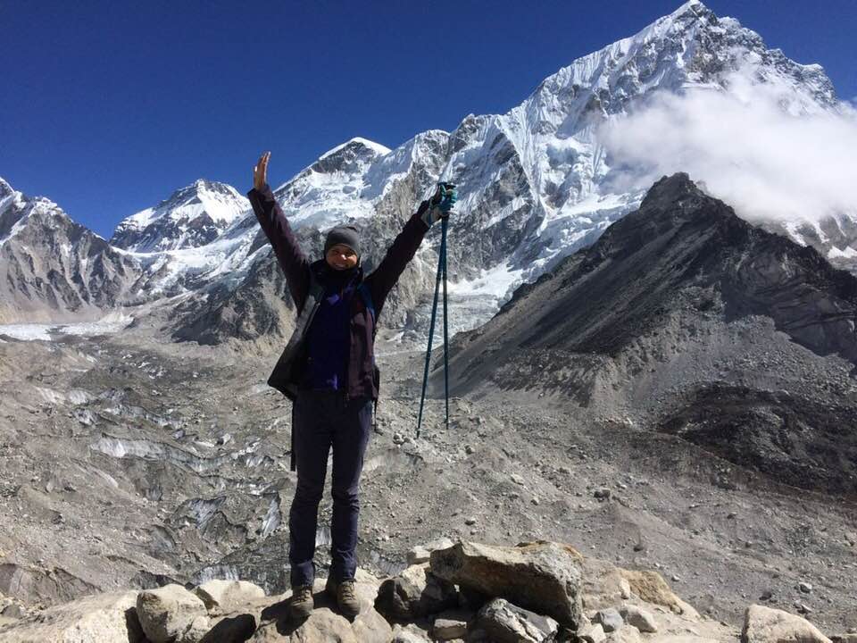 FOTOGALERIE. Sătmăreanca care a ajuns la 6.200 de metri pe Muntele Everest!