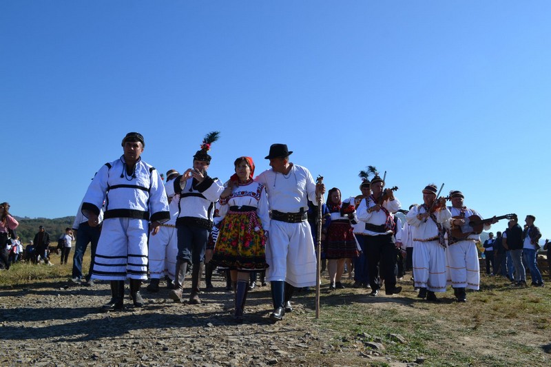 FOTOGALERIE. Explozie de culoare și tradiție pe dealurile din Țara Oașului