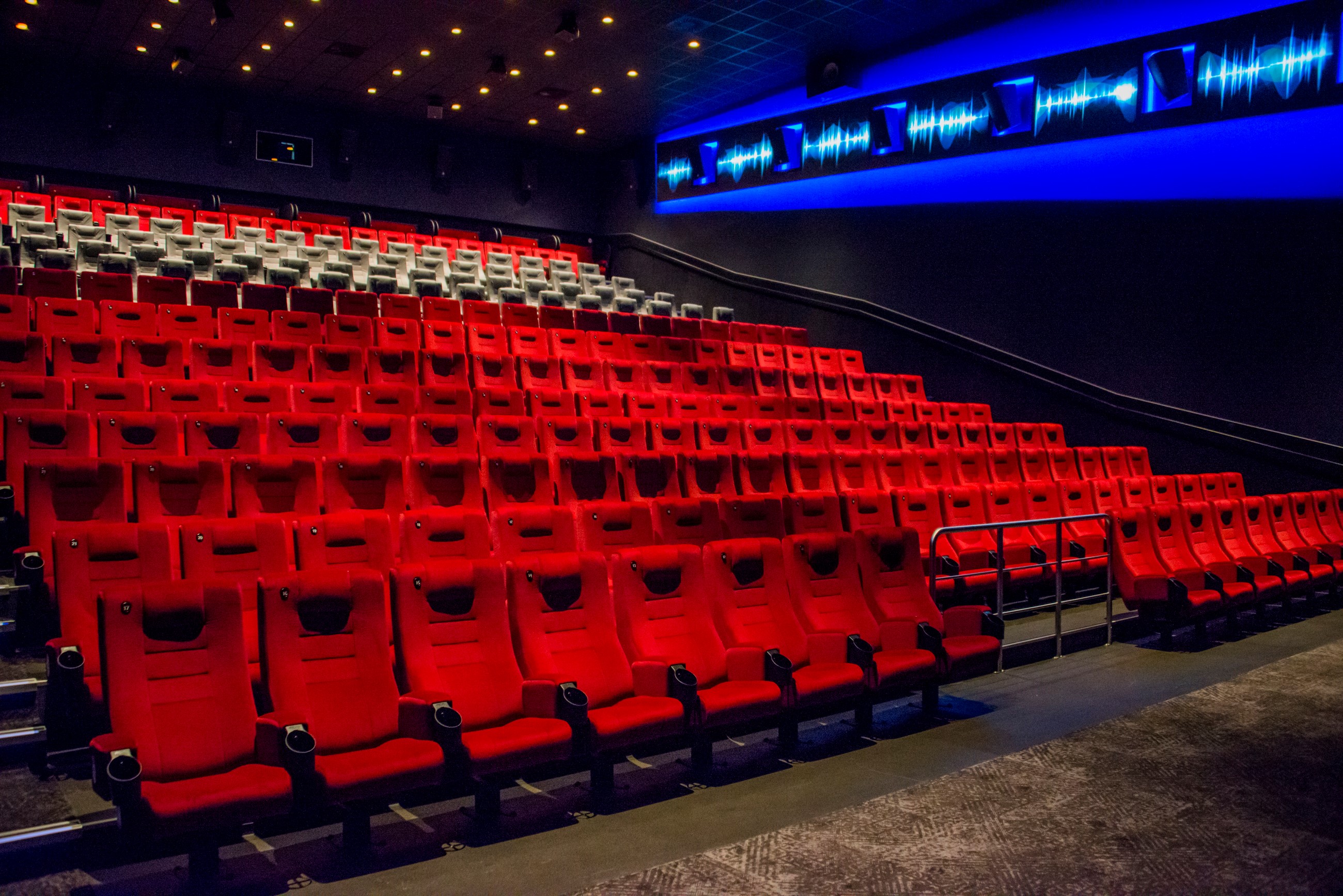 FOTO. PREMIERĂ. Lanțul de cinematografe Cineplexx, la NEPI Satu Mare. Când se va deschide