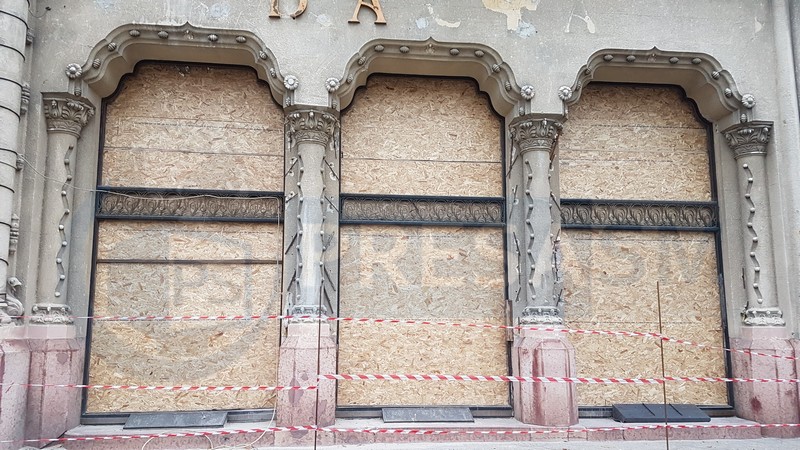 FOTO. Se lucrează la conservarea Hotelului Dacia. Primele lucrări, finalizate