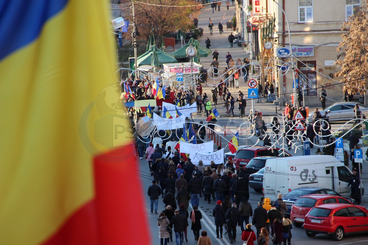 FOTO/VIDEO. Marșul Unirii în municipiul Satu Mare! Exact ca și acum o sută de ani!