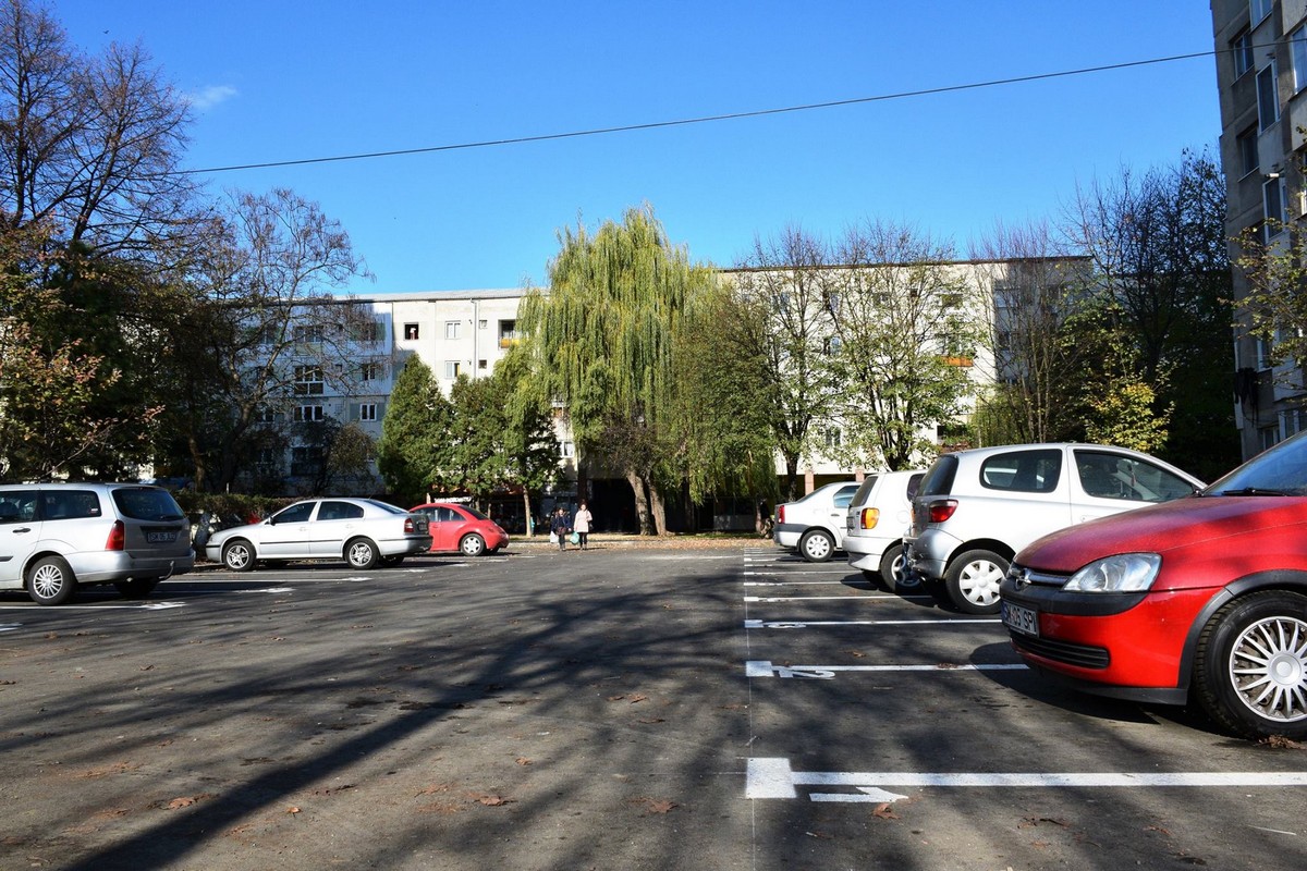 FOTOGLERIE. Au dispărut garajele! Cum arată acum cartierul Micro 15. Se anunță noi modernizări