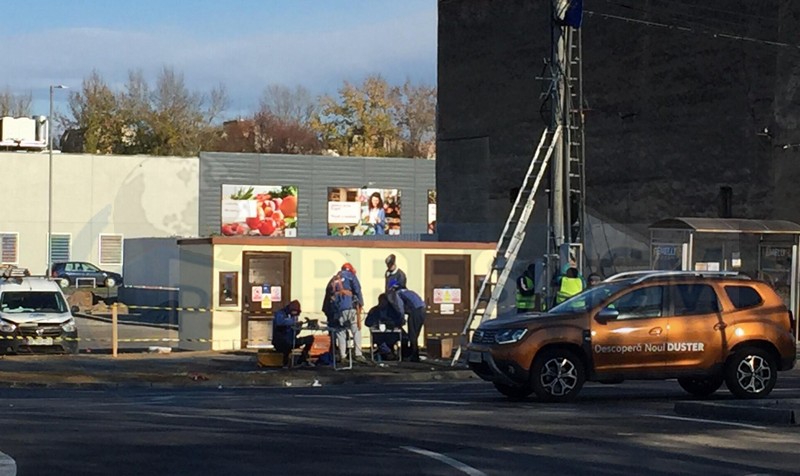 FOTOGALERIE. Jumătate din Satu Mare a rămas fără internet! Intervenție de amploare