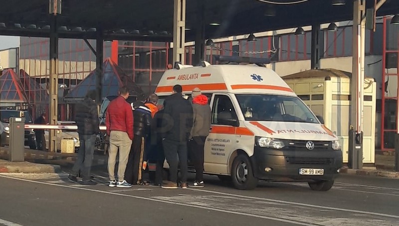 FOTO. Incident grav în PTF Petea! Un șofer violent a sărit din microbuz