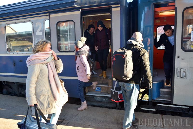 FOTO/VIDEO. Primul tren Cluj - Oradea – Viena a plecat plin. Biletul cel mai ieftin costă 133 lei
