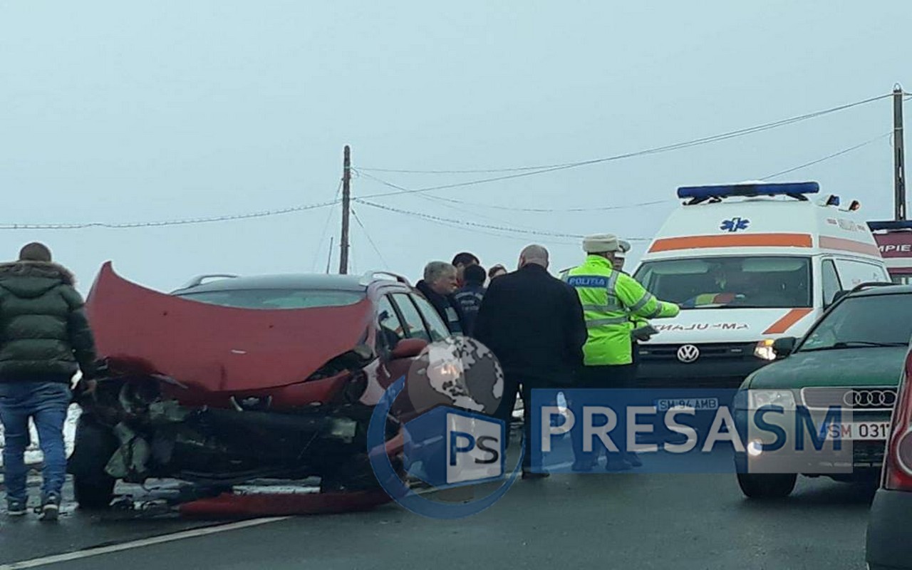 FOTO. Accident frontal cu victime pe Drumul Careiului. Impact între două mașini
