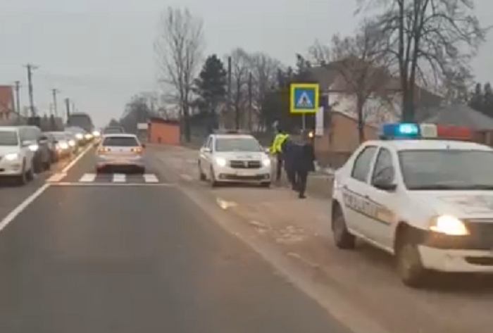 VIDEO. Cod roșu la Petea și Urziceni! Cozi kilometrice la ieșirea din țară. Nervi și claxoane