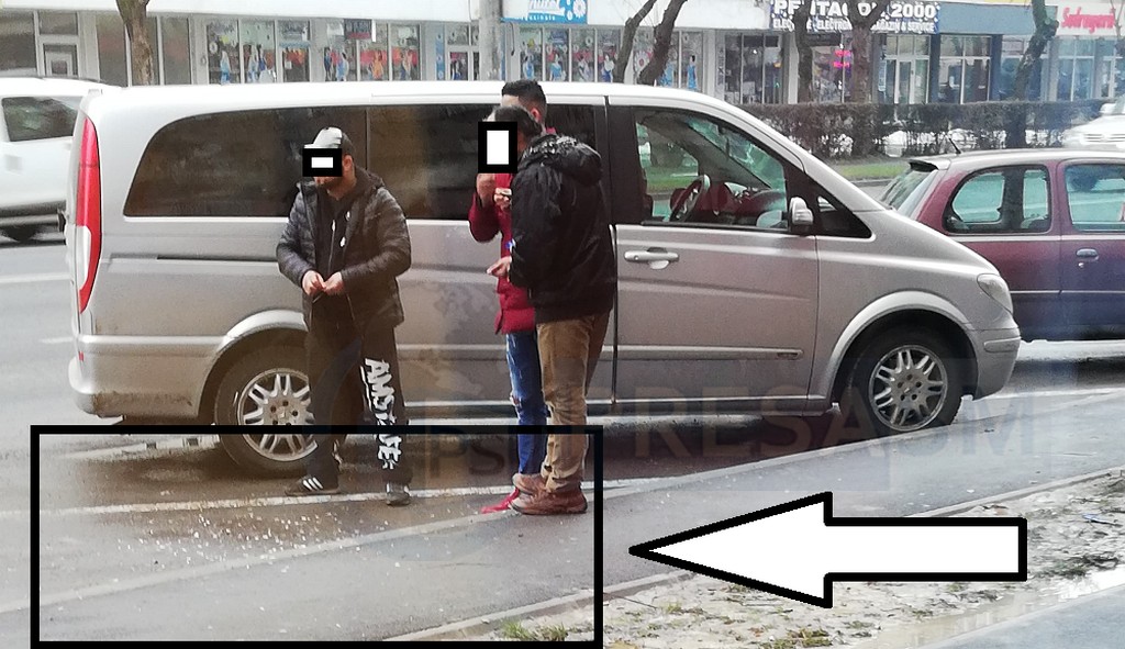 FOTO. Ca-n balcani în Satu Mare! Spărgători de semințe și morman de coji