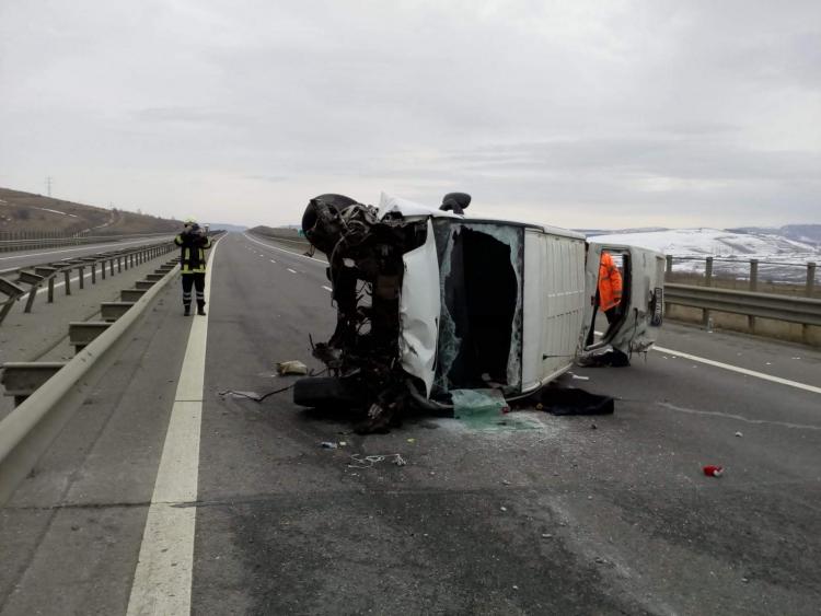 FOTO/VIDEO. Accident surprins LIVE pe Facebook. Multiple victime pe A3