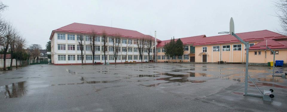 Acuzații cu iz etnic în Consiliul Local. Școala nr.10 devine "Rakoczi Ferenc"