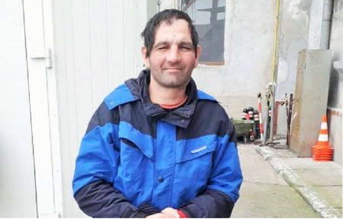 FOTO. Poliția Locală: Cel mai celebru cerșetor s-a mutat în zona mall-ului NEPI. ”Nu îi dați bani”!