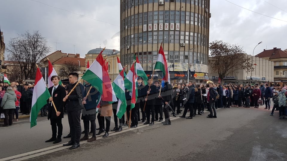 Ce răspund maghiarii din Transilvania atunci când sunt întrebați dacă ar trebui să învețe limba română