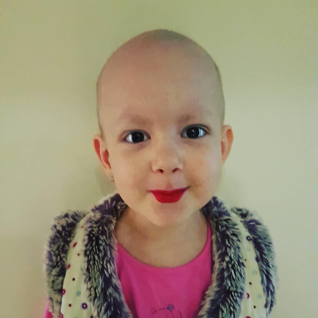 MOBILIZARE. Cezara (7 ani) are nevoie de ajutorul nostru ca să trăiască