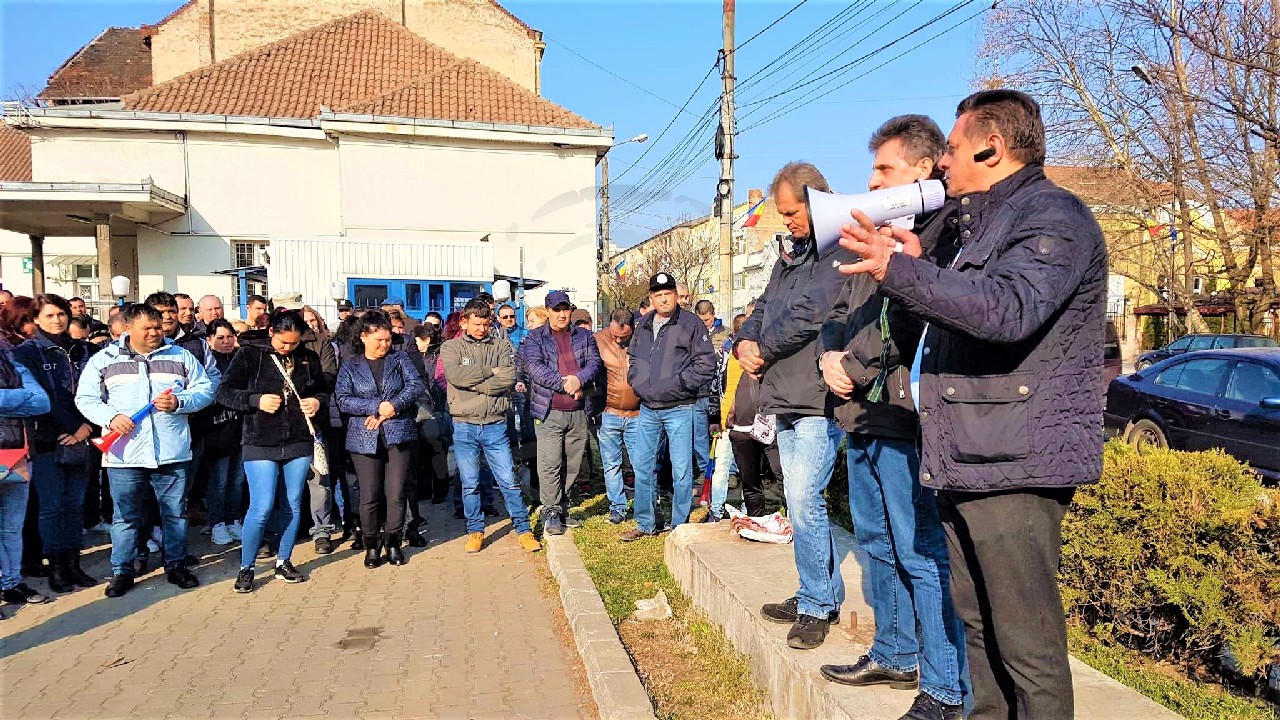 FOTO/VIDEO. Patru săptămâni de grevă: Protest pe Facebook #ElectroluxRezist