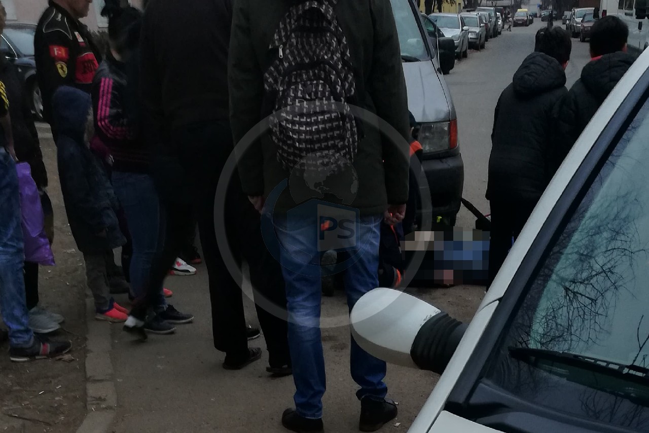 FOTO. Tragedie. Un sătmărean a decedat în plină stradă, în Cartierul Micro 14
