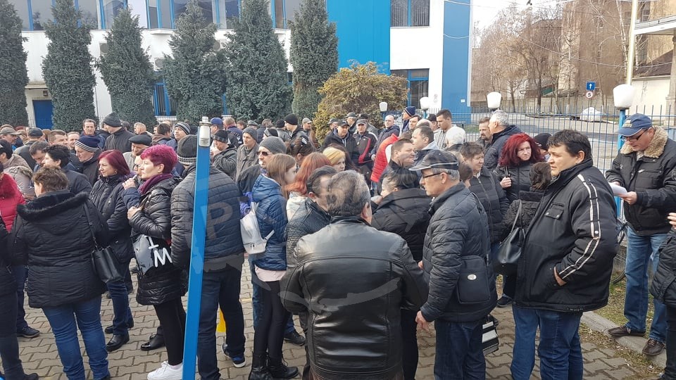 OPINIE. Muncitorii sătmăreni, iobagii de serviciu ai județului. Statul le întoarce spatele