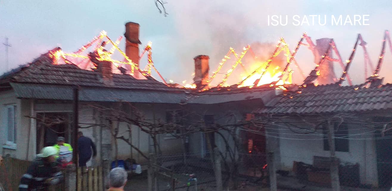 FOTOGALERIE. DRAMĂ pentru o familie din județ. A rămas fără nimic, după un incendiu