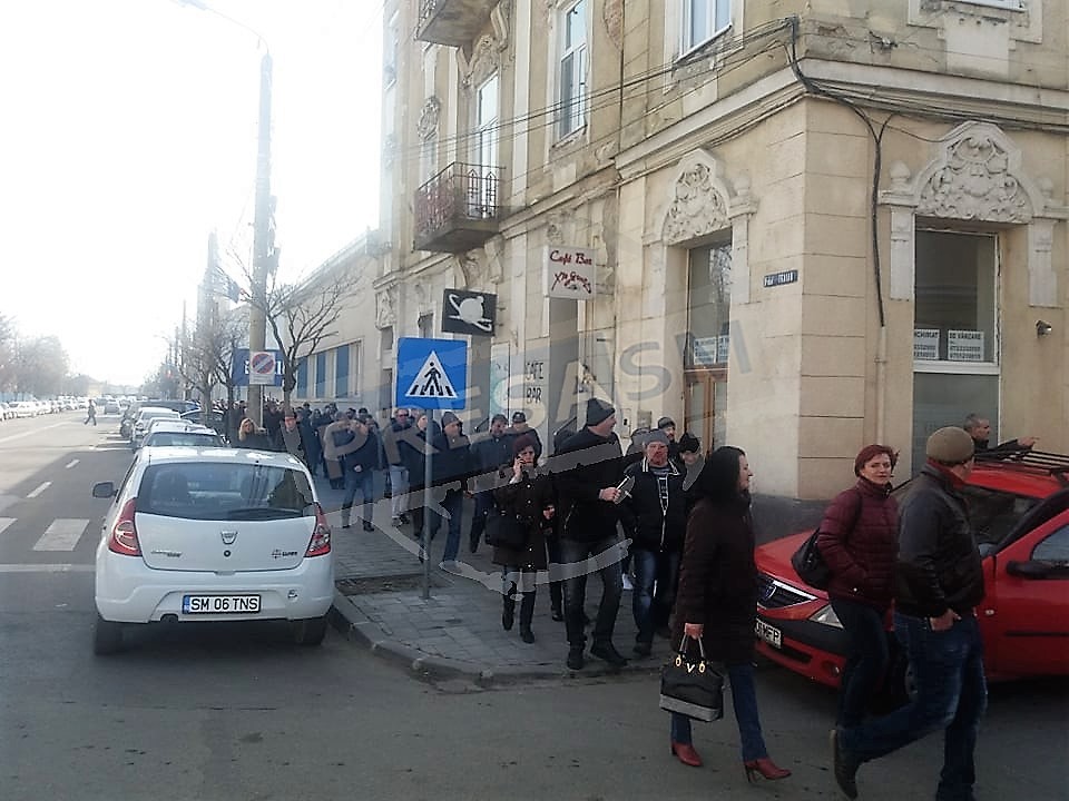 FOTO. Greviștii Electrolux, marș prin oraș spre sediul ITM