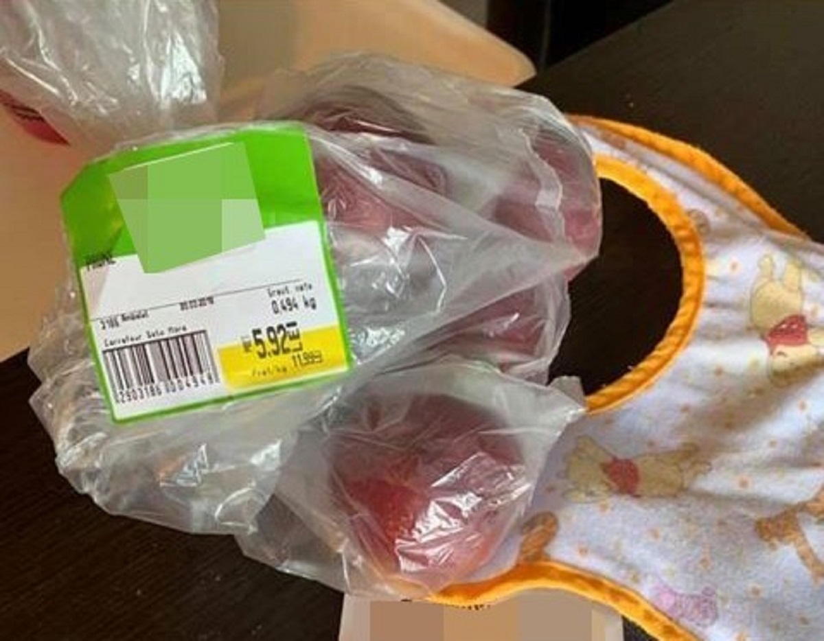 FOTO. Și fructele se scumpesc de la raft la casă în supermarket-urile din Satu Mare