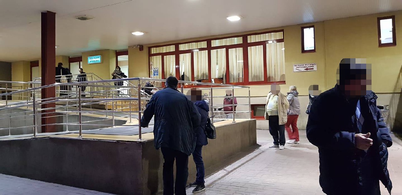 La Urgență intri bolnav și...ieși la fel. Unii pacienți acuză că sunt tratați cu dispreț