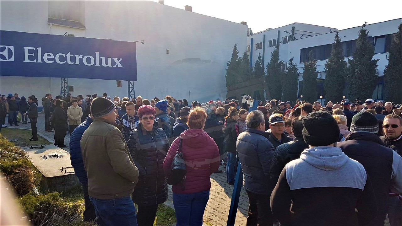 Probleme și în instanță pentru Electrolux. Curtea de Apel respinge cererea depusă de compania suedeză