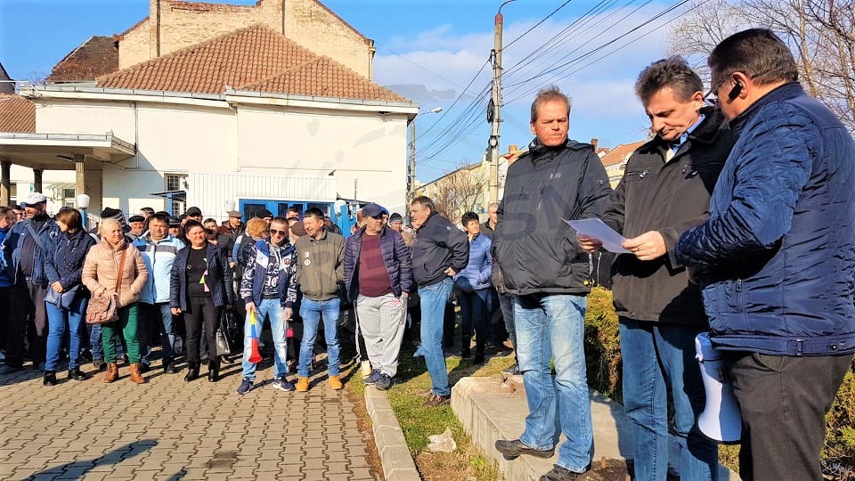 Electrolux a ”cedat”. Oferta pentru greviști, crescută ușor, dar nu mulțumitor