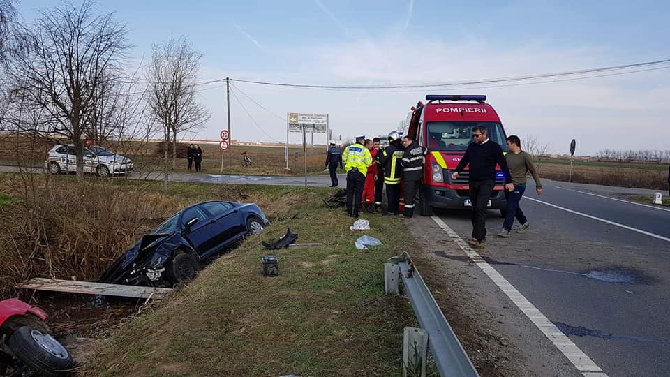 FOTOGALERIE. Accident grav, cu patru victime, în județul Satu Mare. Circulația este blocată
