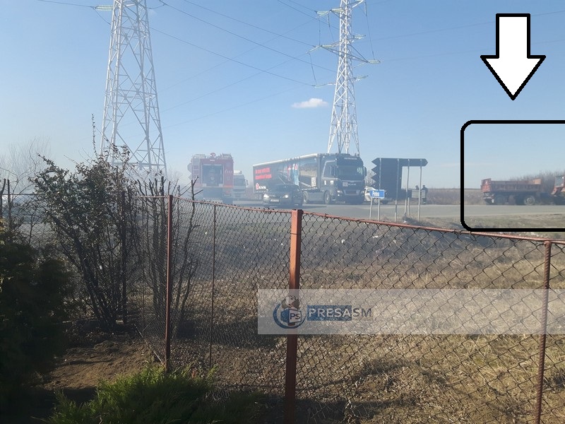 FOTO. Angajați ai Florisal, acuzați că ar fi provocat un incendiu în Satu Mare. Apoi au chemat pompierii