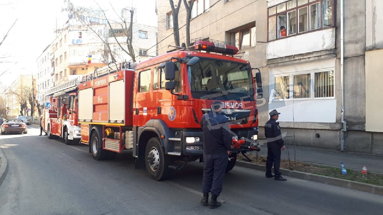 Alertă în Cartierul Micro 16, după ce o persoană nu a mai fost văzută. Intervin Poliția/Pompierii