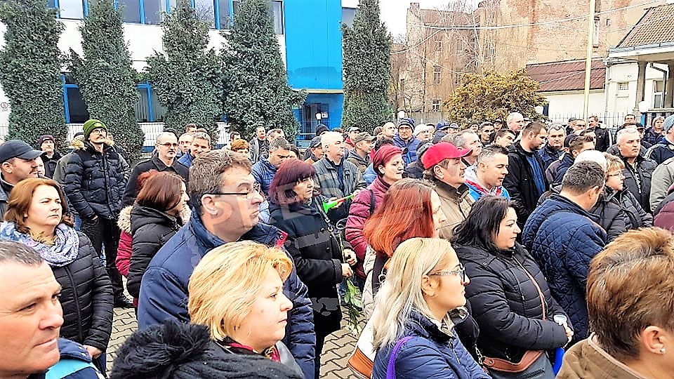 FOTO/VIDEO. Prima săptămână de grevă la Electrolux: Sindicaliștii vor sesiza Inspecția Muncii