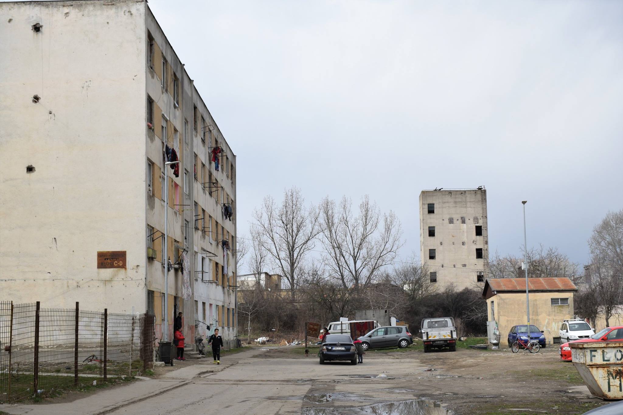 FOTO. Acțiuni de identificare a ”borfașilor” în ghetourile din municipiul Satu Mare