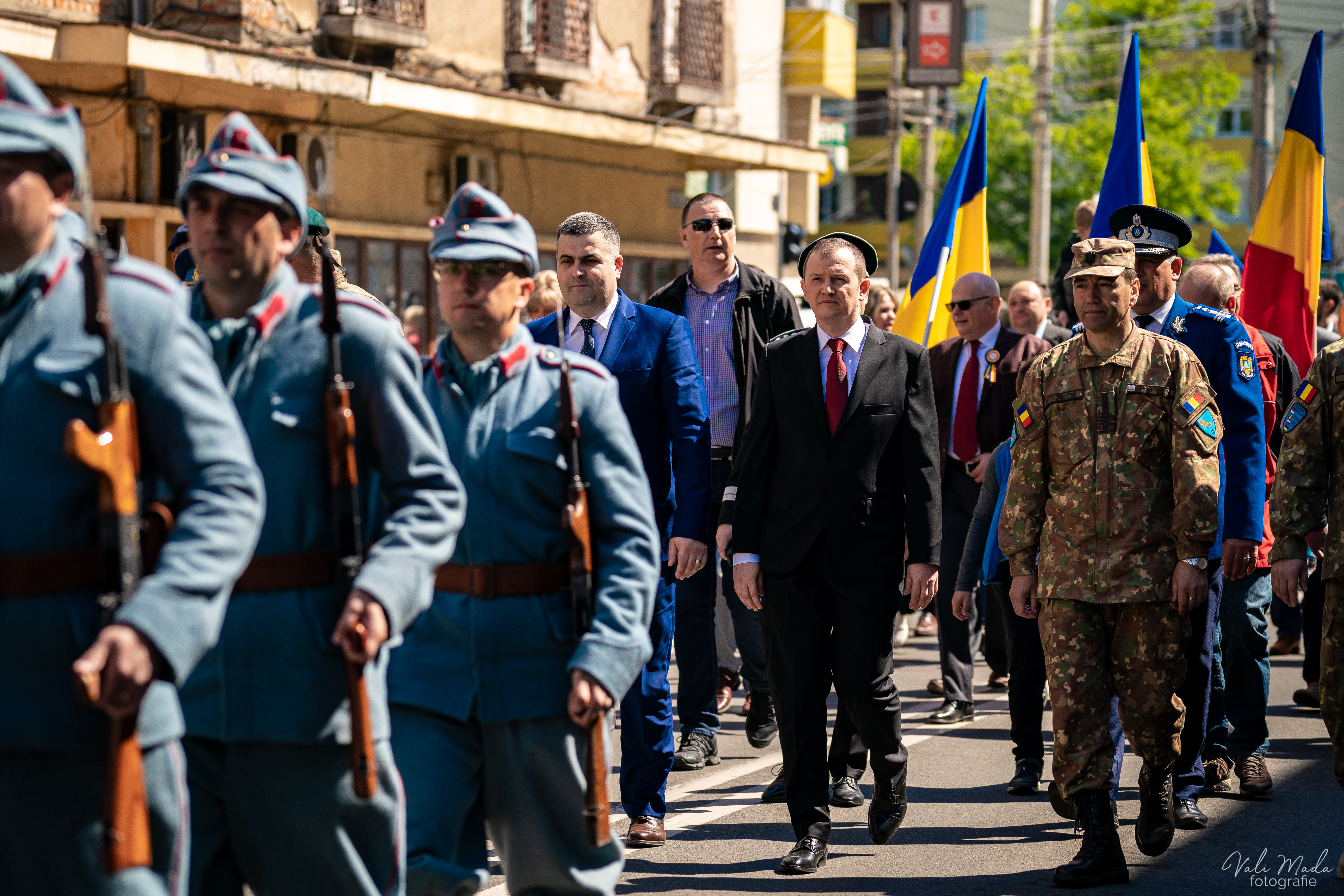 Protest al ministrului Apărării, Gabriel Leș, împotriva segregării promovate la Oradea