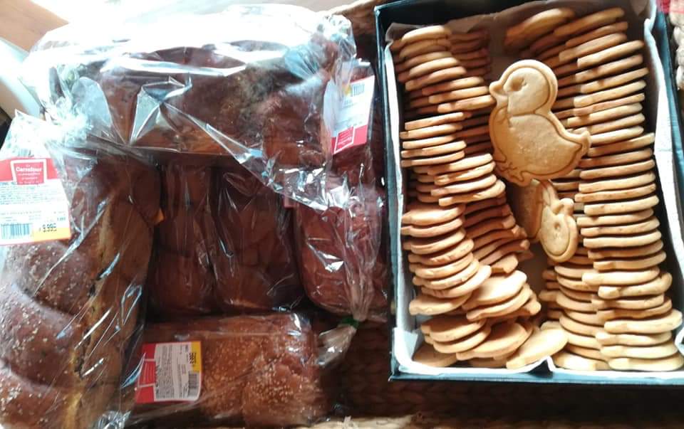 FOTO. Coșuri de Paște pentru oamenii străzii, donate de sătmăreni