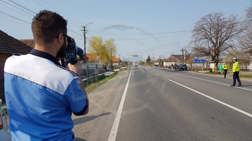 Filtre Poliție-RAR pe DN19. Zeci de șoferi rămași fără permis și certificate de înmatriculare ridicate