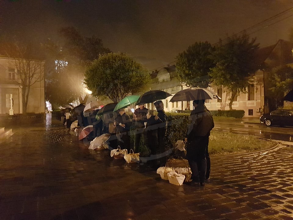 OFICIAL. Restricțiile de circulație, ridicate în noaptea de Paște. Starea de alertă a fost prelungită