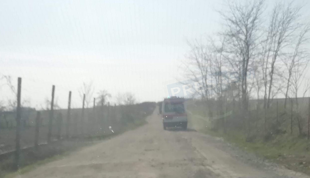 VIDEO. Medic: ”Ambulanța cu girofar la 10-20 km/h”. Coșmarul de pe drumurile județene