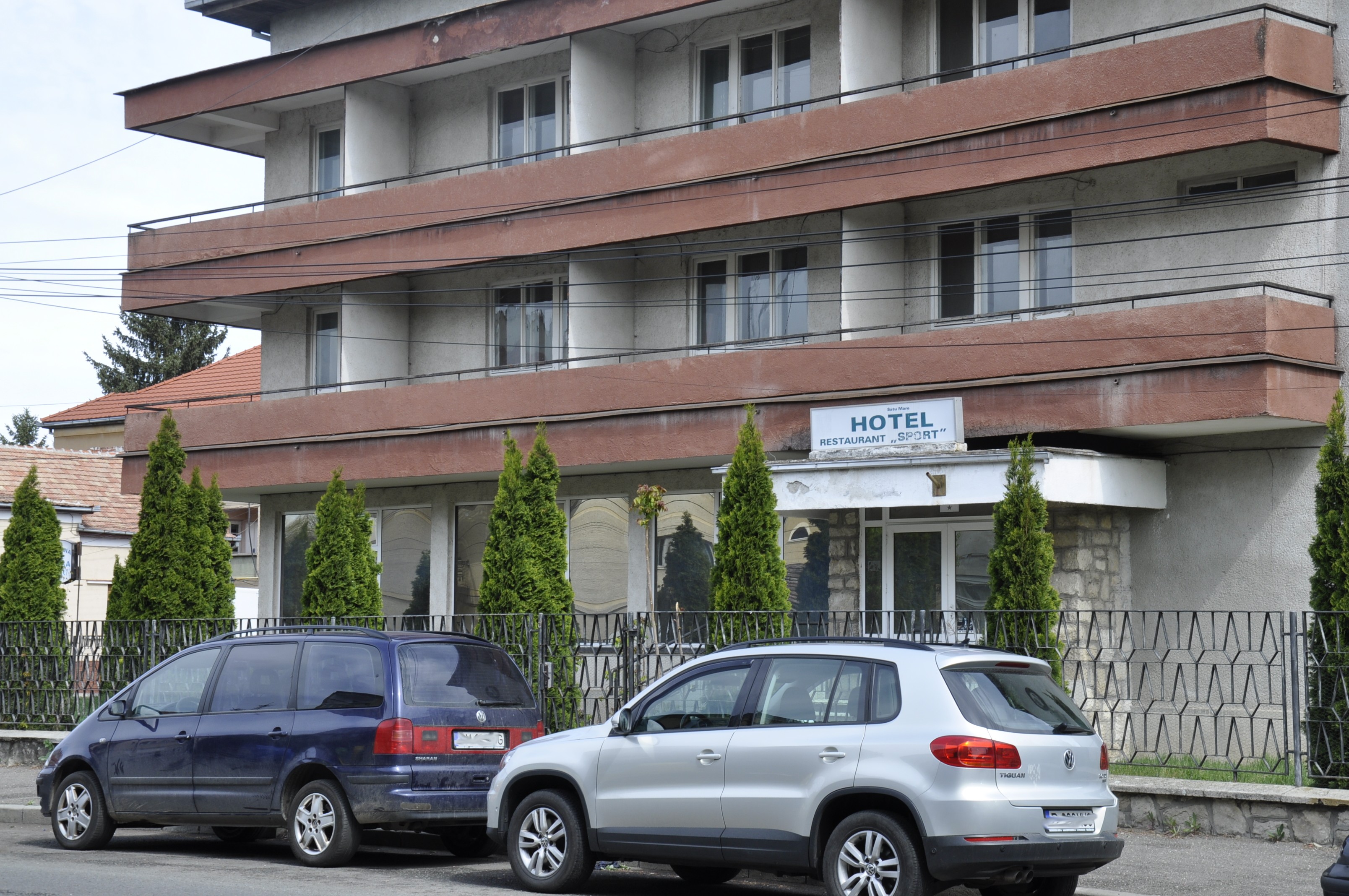 Devalizarea Hotelului Sport, la final?! Primăria Satu Mare devine proprietarul complexului