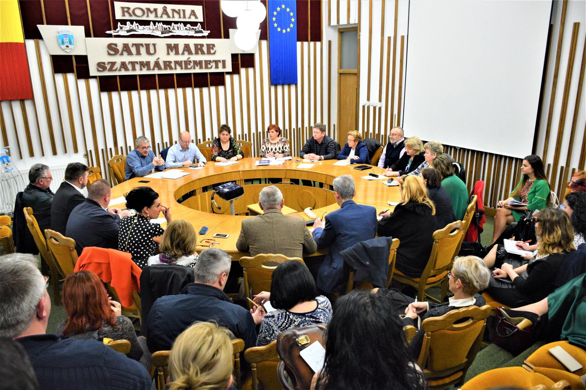 FOTO. Directorii de școli, în ședință cu primarul! Kereskenyi Gabor cere ordine și disciplină