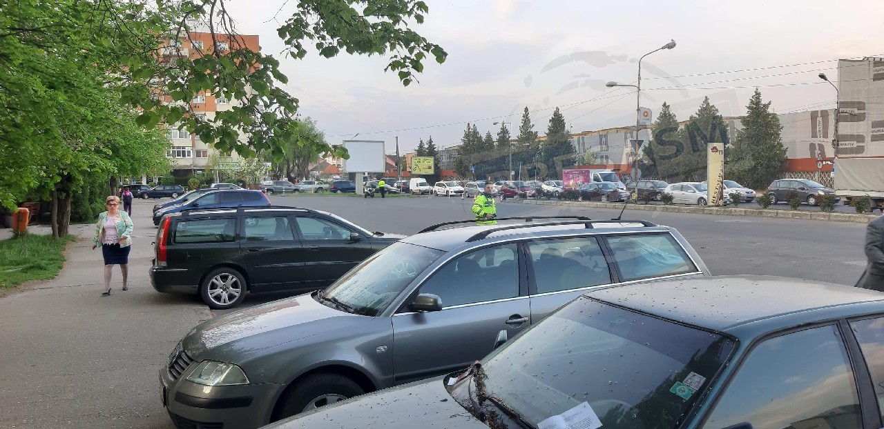 FOTO. Cea mai mare parcare de pe B-dul Lucian Blaga va fi cu plată. Se instalează parcometrele