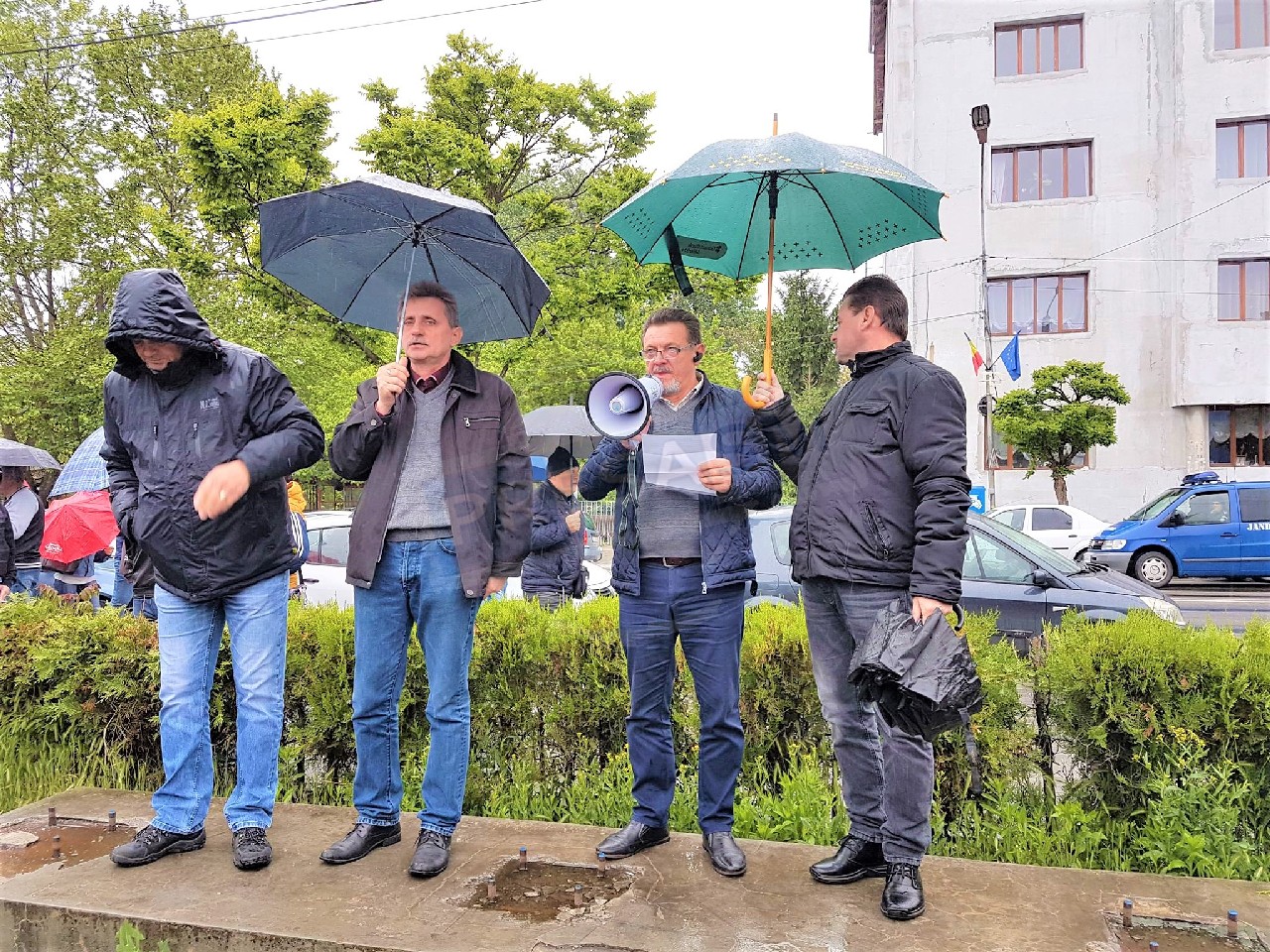 Electrolux stă din nou pe un butoi cu pulbere. Avertismentul sindicaliștilor către conducere