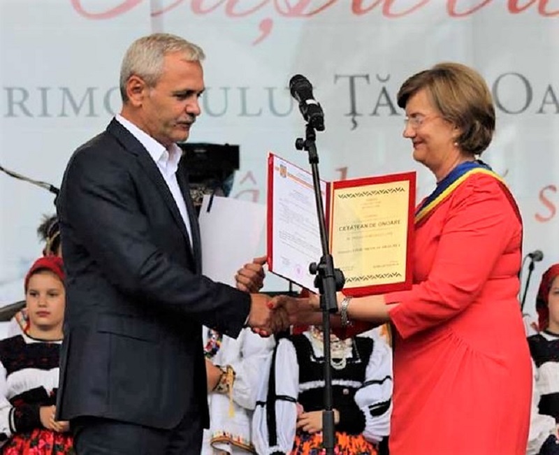 Dragnea, cetățean de onoare la Negrești-Oaș. USR cere retragerea distincției!